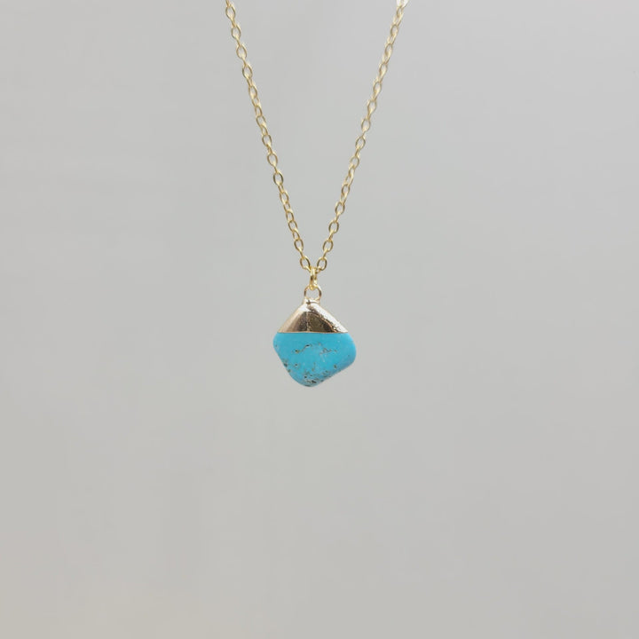 Collana con pietra preziosa grezza di cristallo irregolare Olivenorma 