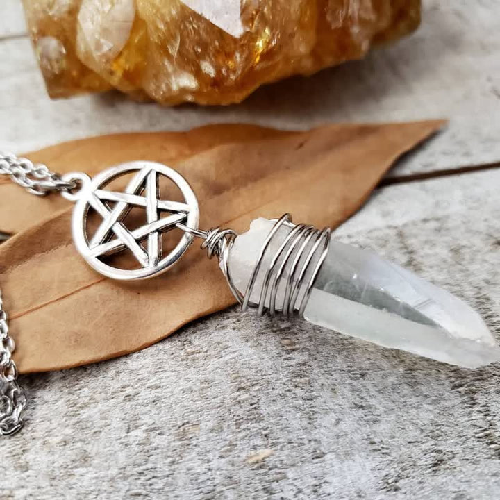 Collana con pentagramma in quarzo della strega Olivenorma 