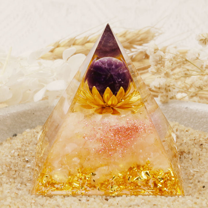 Piramide di orgone in quarzo trasparente ametista Olivenorma