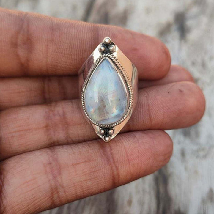 Anello retrò in pietra di luna Olivenorma