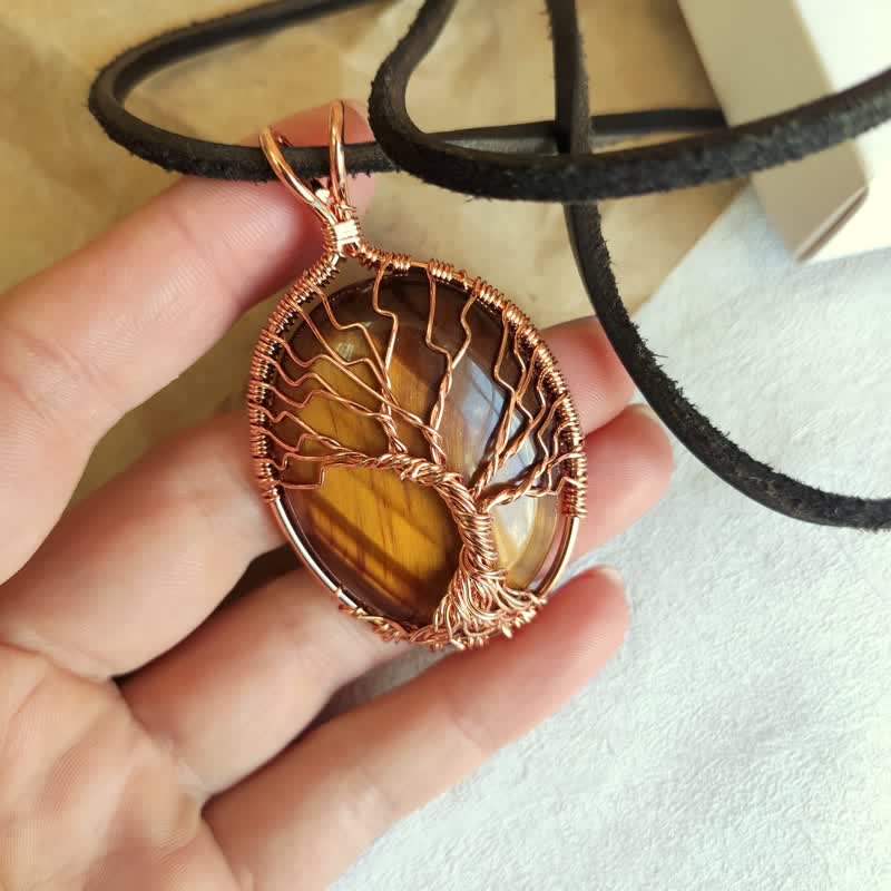 Collana con pietra preziosa ovale in occhio di tigre e albero della vita Olivenorma 