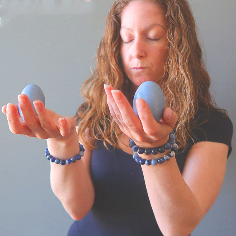 Uovo di cristallo dell'angelo custode dell'angelite di Pasqua