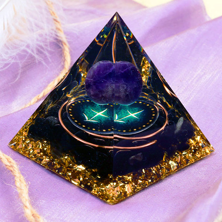 Sfera di ametista Olivenorma con piramide di orgone dello zodiaco Sagittario in ossidiana 