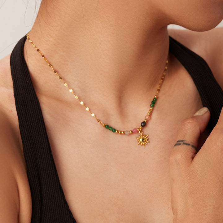 Collana con ciondolo in pietra del sole con labradorite e smeraldo Olivenorma