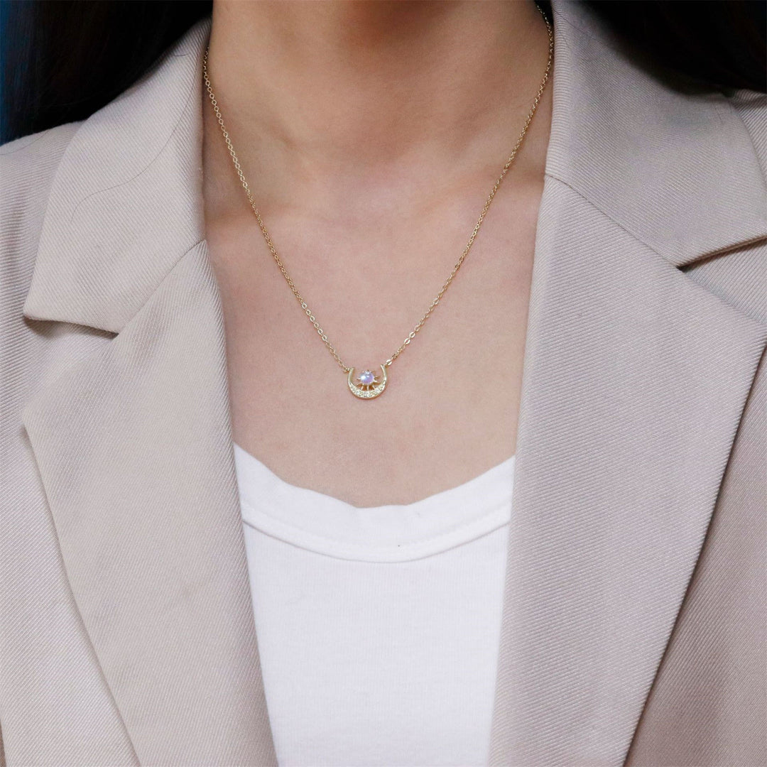 Collana in oro 18k con sole e luna in pietra di luna naturale Olivenorma 