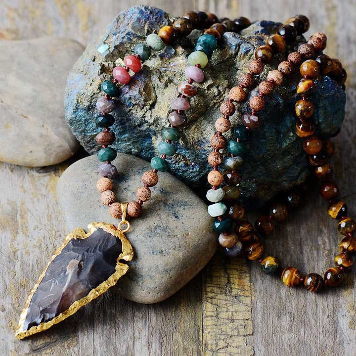 Collana Mala con ciondolo a punta di freccia in pietra di ossidiana con occhio di tigre Olivenorma 