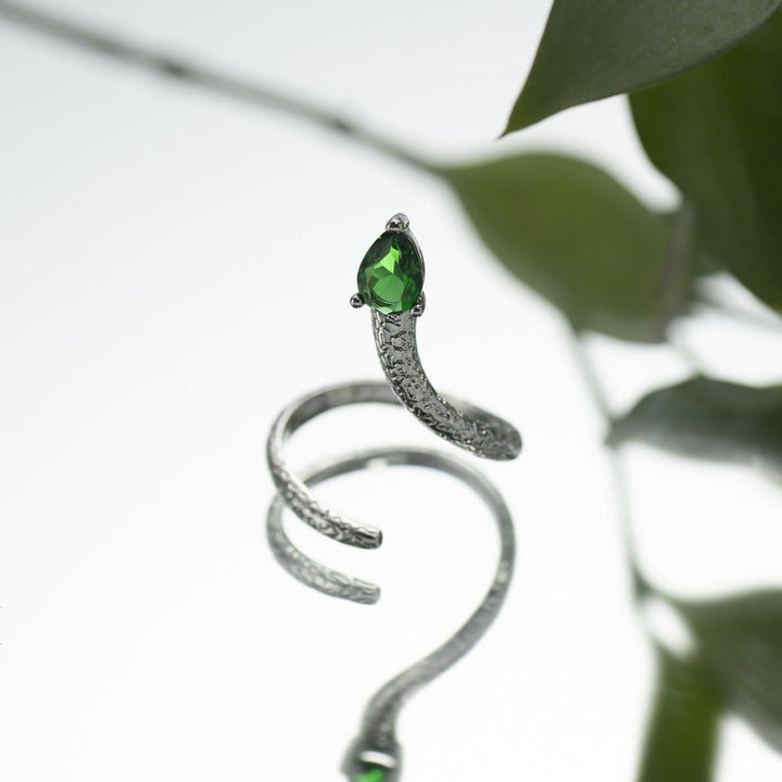 Anello per polsino con nocche con serpente color smeraldo Olivenorma