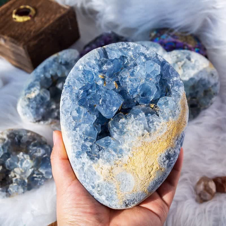 Decorazione in pietra preziosa di roccia geode di cianite naturale Olivenorma