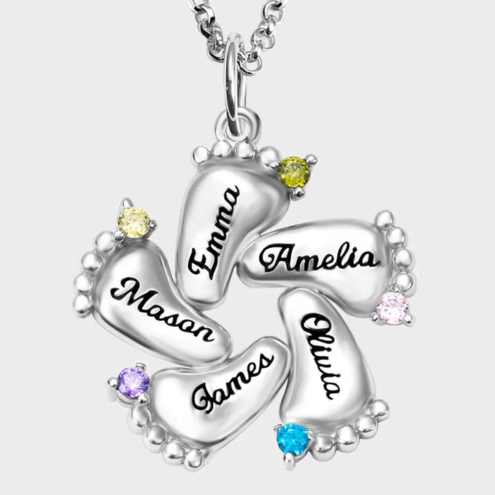 Olivenorma Collana personalizzata e incisa con pietre portafortuna a forma di piedini di bambino