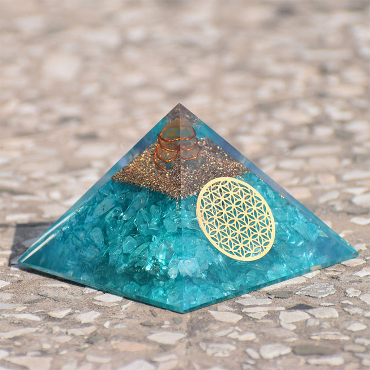 Olivenorma Cristallo Trasparente con Piramide Orgonica Curativa Acquamarina 