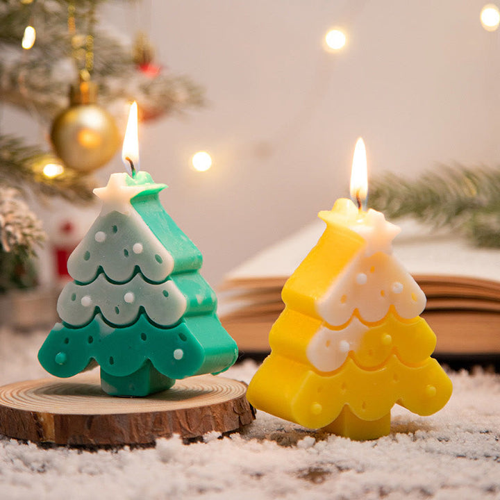 Candela profumata a forma di omino di pan di zenzero con fiocco di neve e atmosfera natalizia Olivenorma 