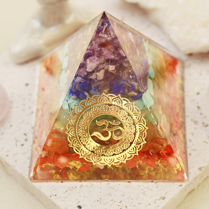 Olivenorma Piramide Orgonica di Protezione dei Chakra Puri