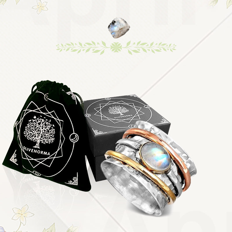 Anello portafortuna in pietra di luna Olivenorma
