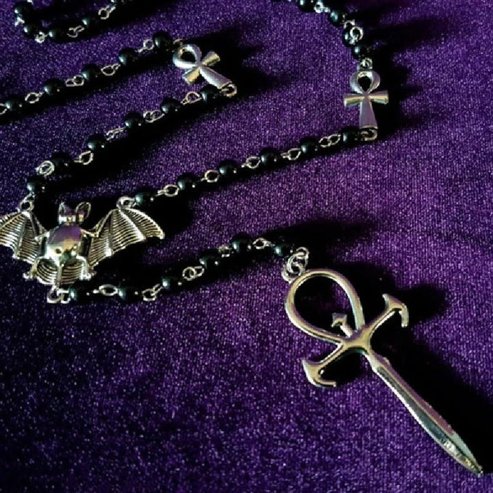 Collana con rosario e croce pipistrello "Vampiro misterioso" Olivenorma