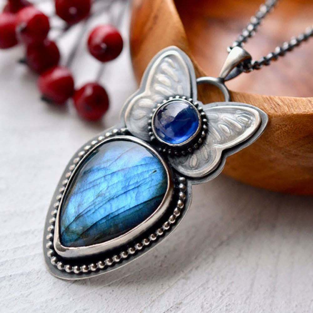 Ciondolo in labradorite con motivo a farfalla Olivenorma 