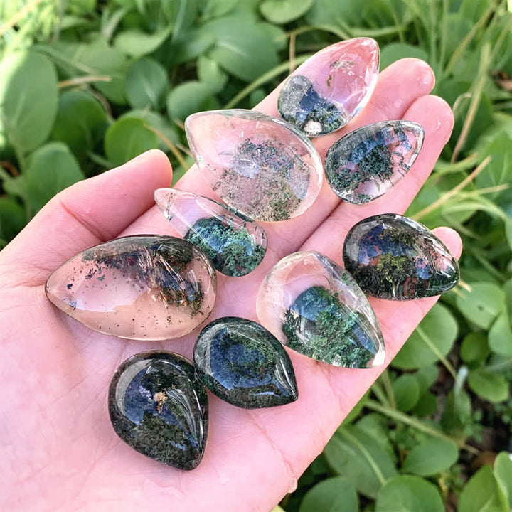 Ciondolo di cristallo curativo in quarzo fantasma verde