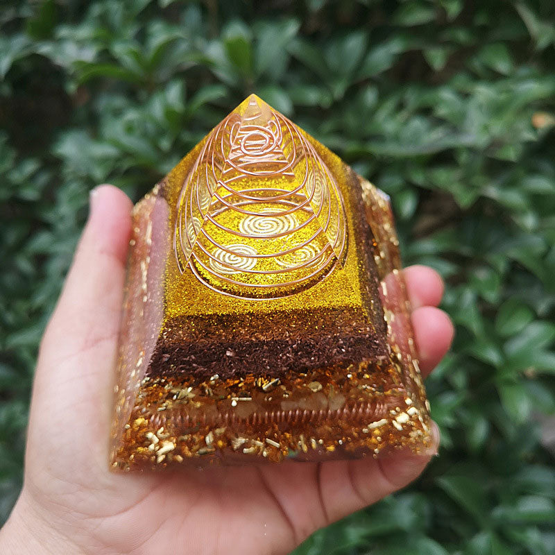 Piramide di orgone di cristallo trasparente Olivenorma 