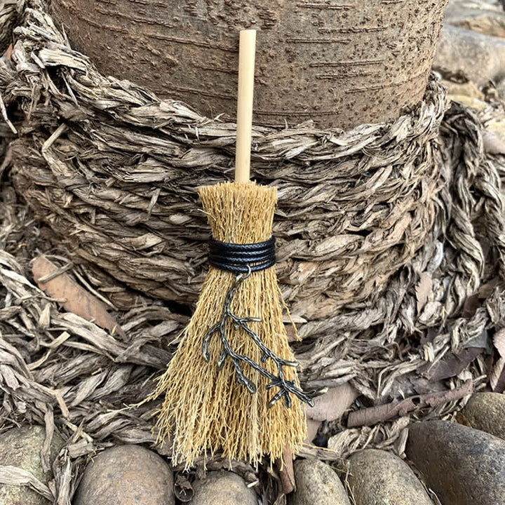 Olivenorma Mini scopa fatta a mano in cristallo ornamentale