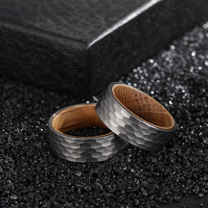 Olivenorma 8mm Anello da uomo in legno con botte di whisky in carburo di tungsteno