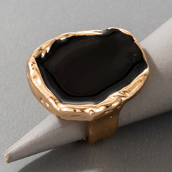 Olivenorma Anello in resina con bordo dorato irregolare esagerato - image 3