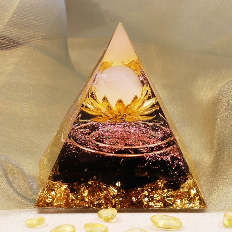 Olivenorma Cristallo trasparente Ossidia Simbolo del loto Piramide di orgone