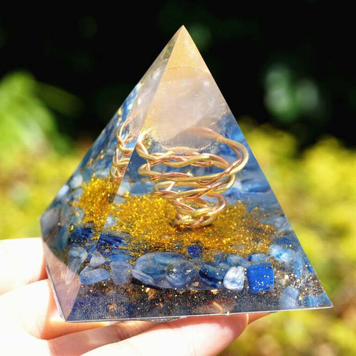 Piramide di orgone in quarzo rosa e cianite Olivenorma