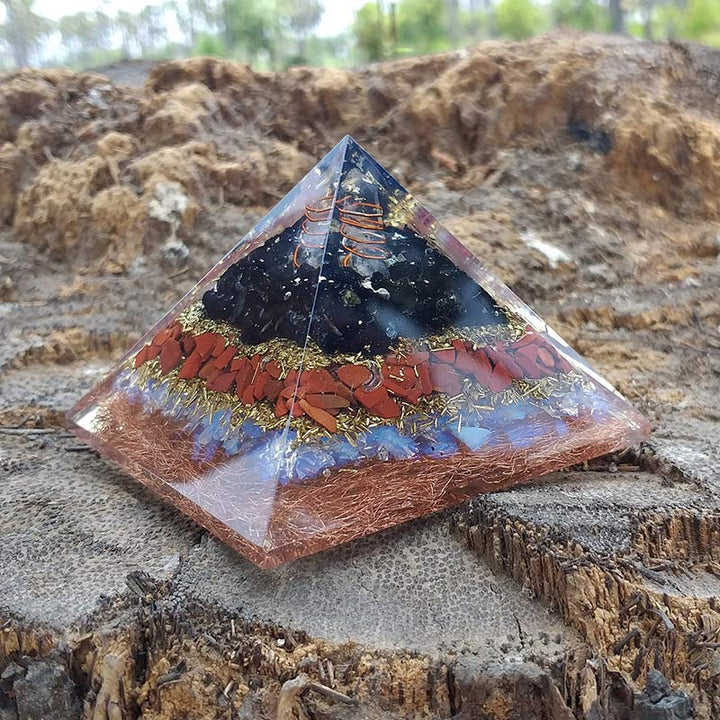 Olivenorma Cristallo trasparente con protezione in Piramide opale di orgone 