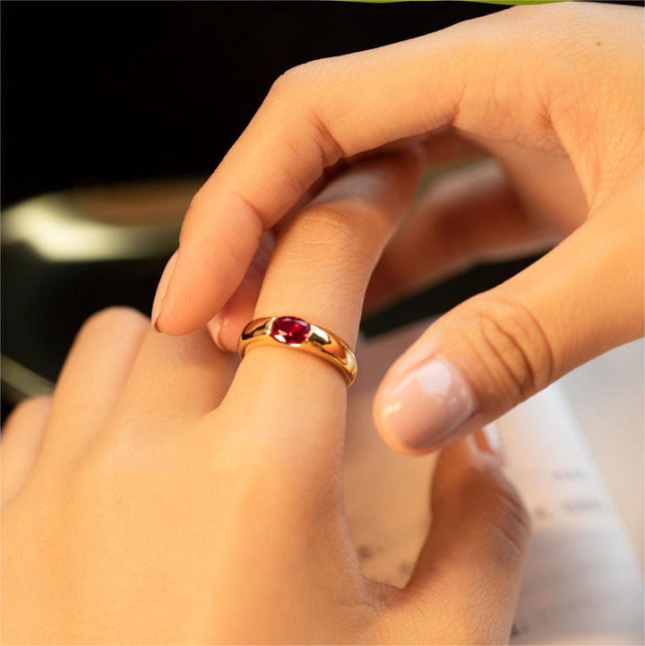 Anello di lusso minimalista placcato oro granato Olivenorma