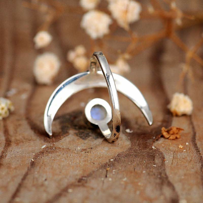 Anello con mezzaluna in pietra di luna Olivenorma