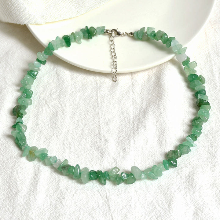 Collana con pietra di cristallo lucidata di forma irregolare Olivenorma