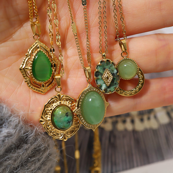 Collana con ciondolo ovale turchese africano verde Olivenorma 