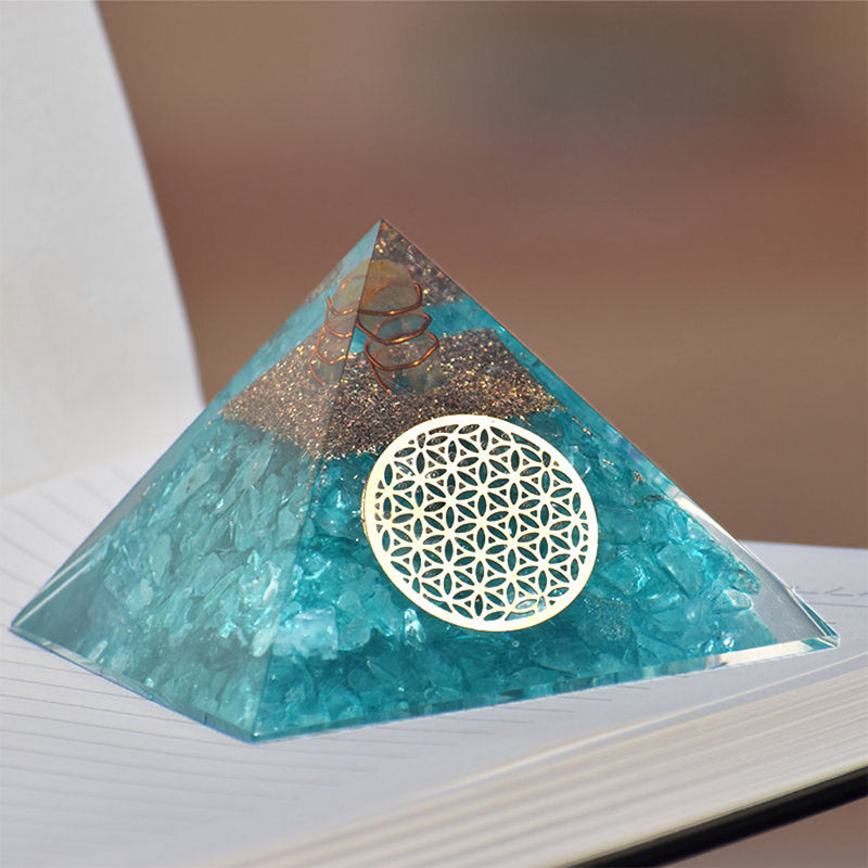 Olivenorma Cristallo Trasparente con Piramide Orgonica Curativa Acquamarina 