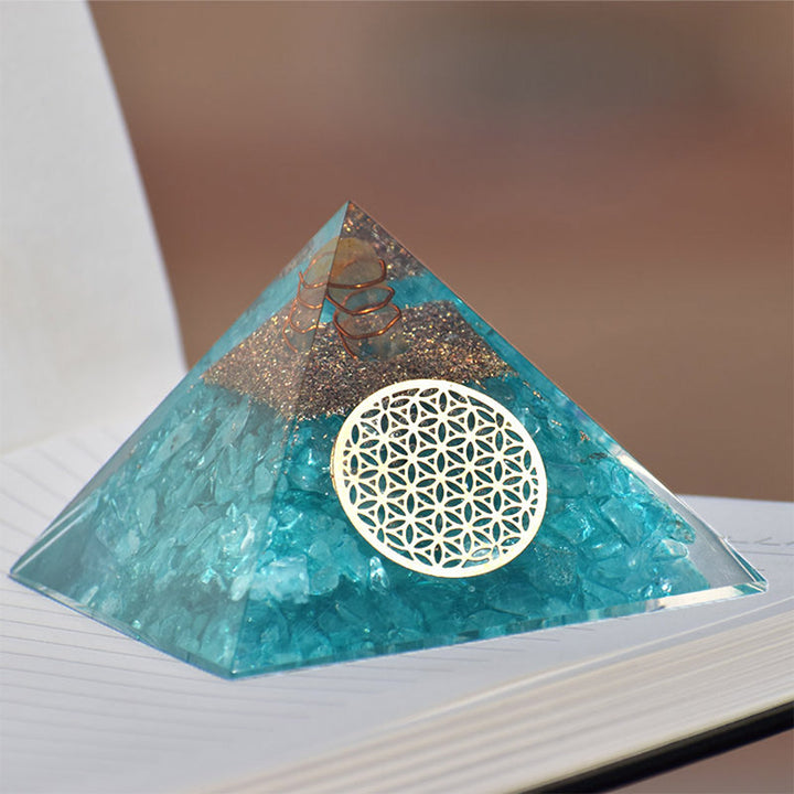 Olivenorma Cristallo Trasparente con Piramide Orgonica Curativa Acquamarina 