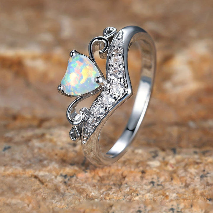 Anello Olivenorma "Peace of Mind" con corona di cuore in opale 
