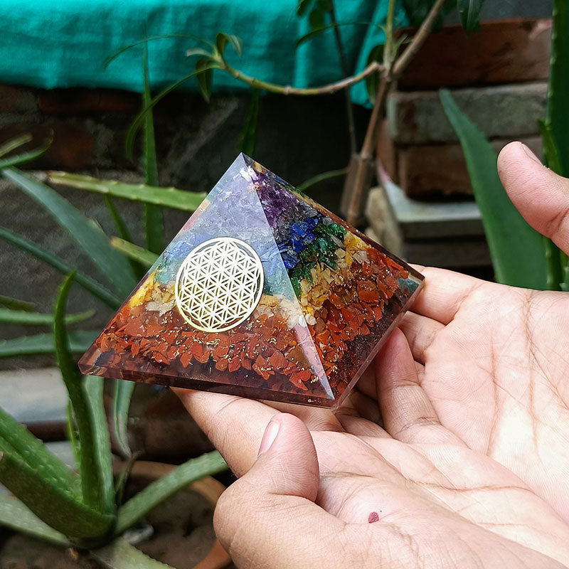 Olivenorma Chakra Fiore della vita Simbolo Orgone Piramide 