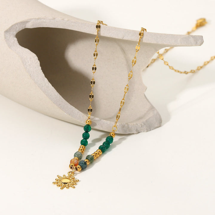 Collana con ciondolo in pietra del sole con labradorite e smeraldo Olivenorma