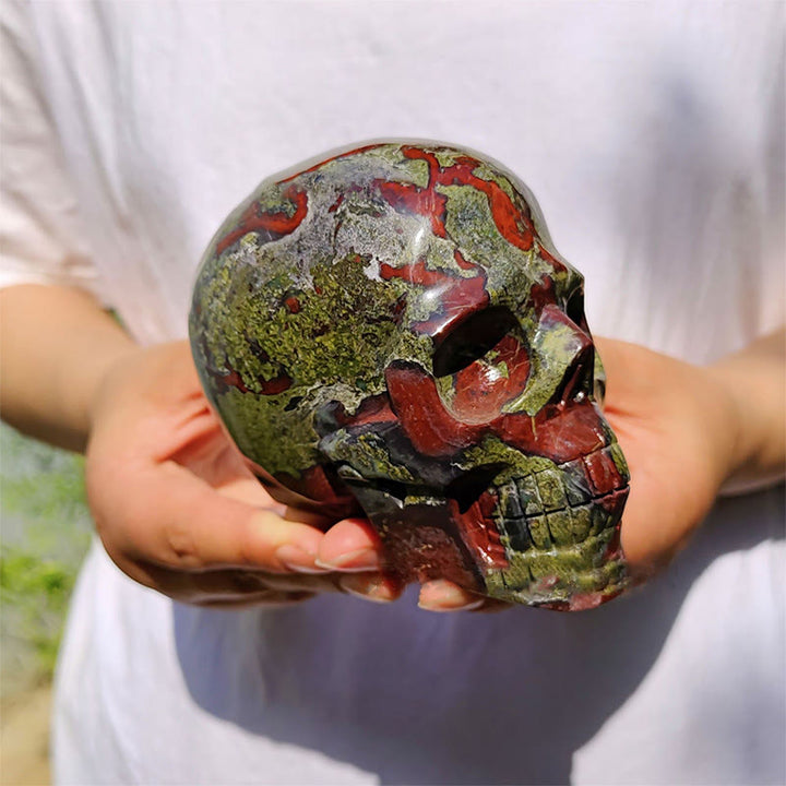 Olivenorma 10cm Decorazione in pietra preziosa con sangue di drago, teschio di cristallo 