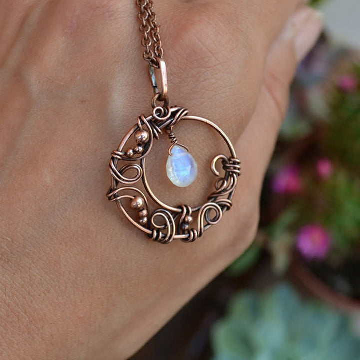 Collana con mezzaluna in pietra di luna creativa della Boemia Olivenorma