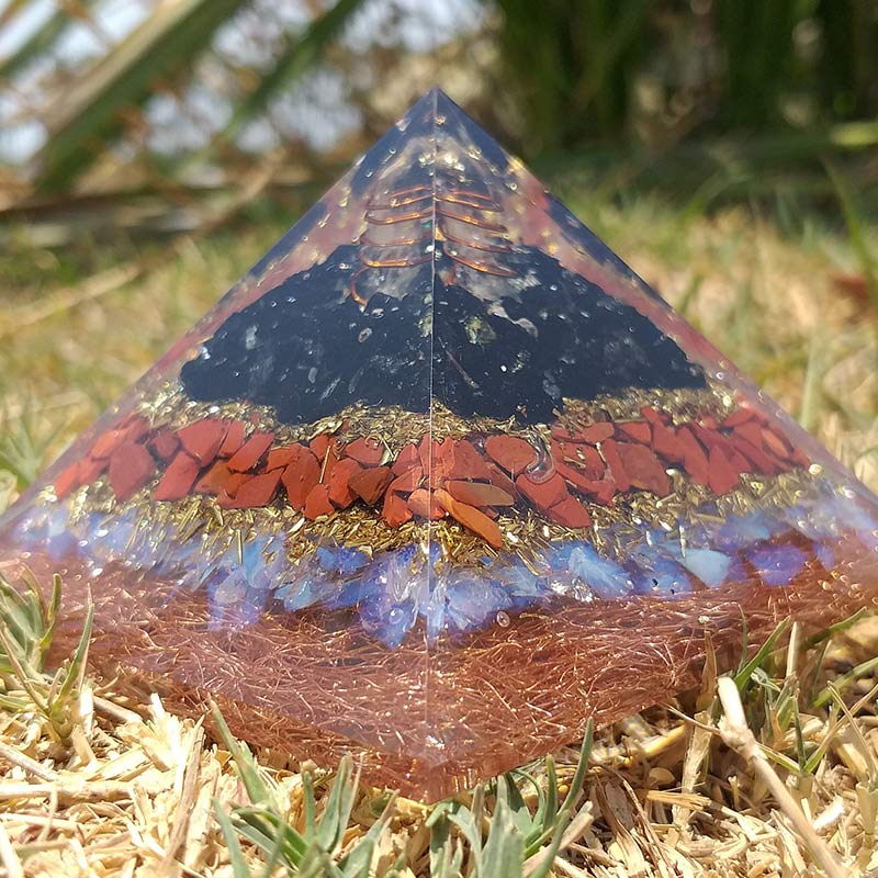 Olivenorma Cristallo trasparente con protezione in Piramide opale di orgone 