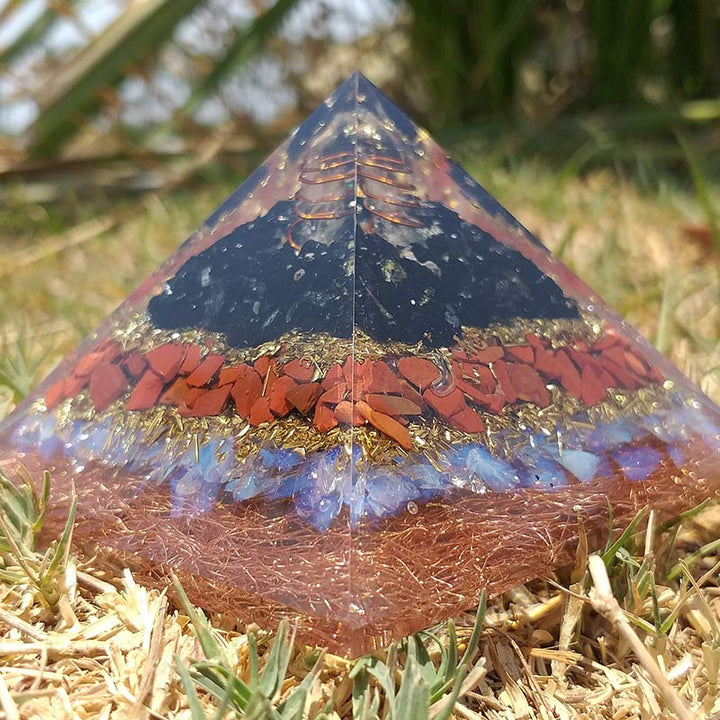Olivenorma Cristallo trasparente con protezione in Piramide opale di orgone 