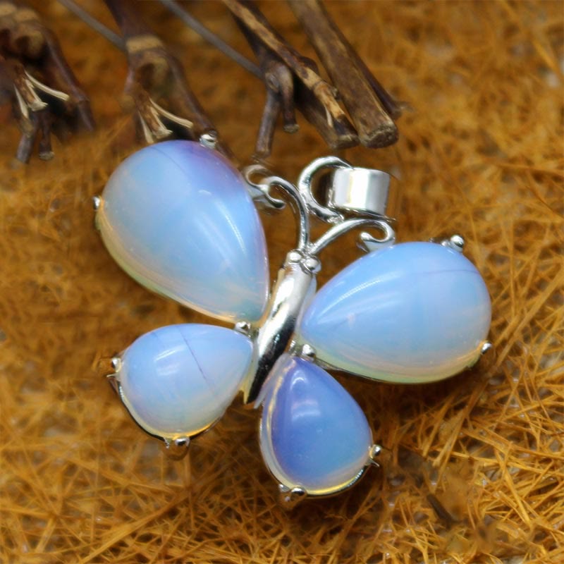 Collana a farfalla con pietra preziosa di cristallo naturale Olivenorma