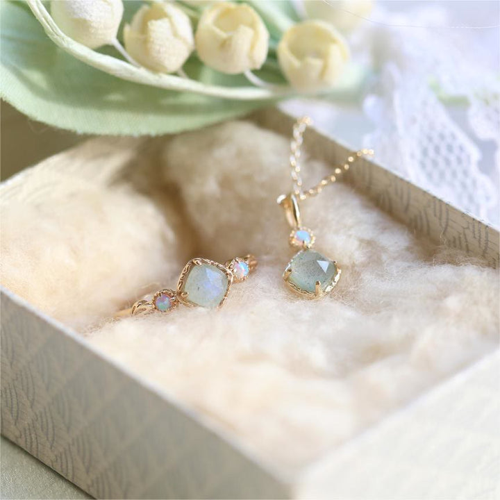 Collana con anello in pietra quadrata di labradorite naturale Olivenorma 