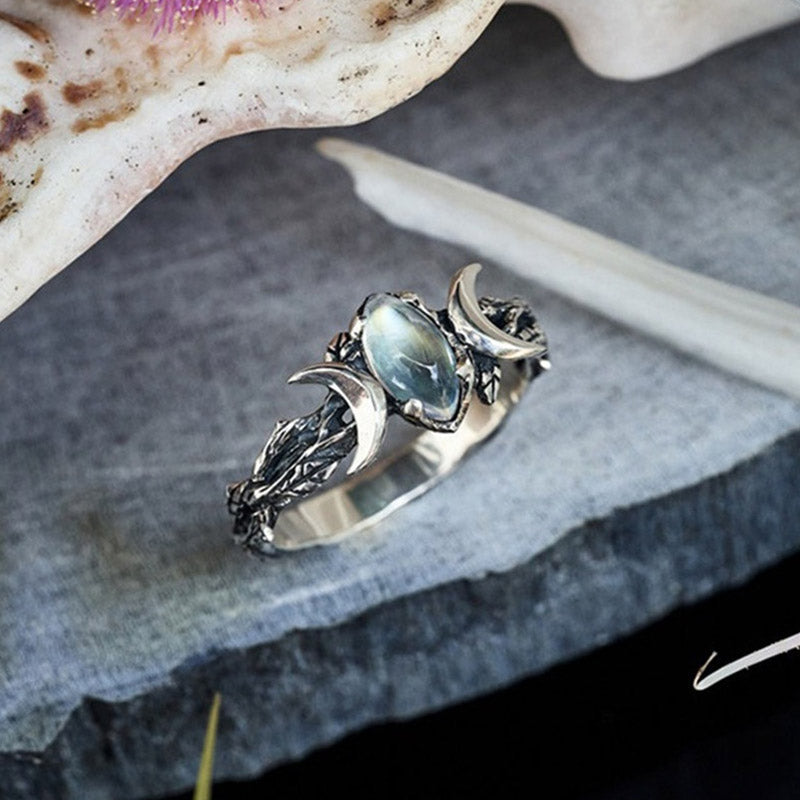 Anello con luce lunare in pietra di luna Olivenorma 