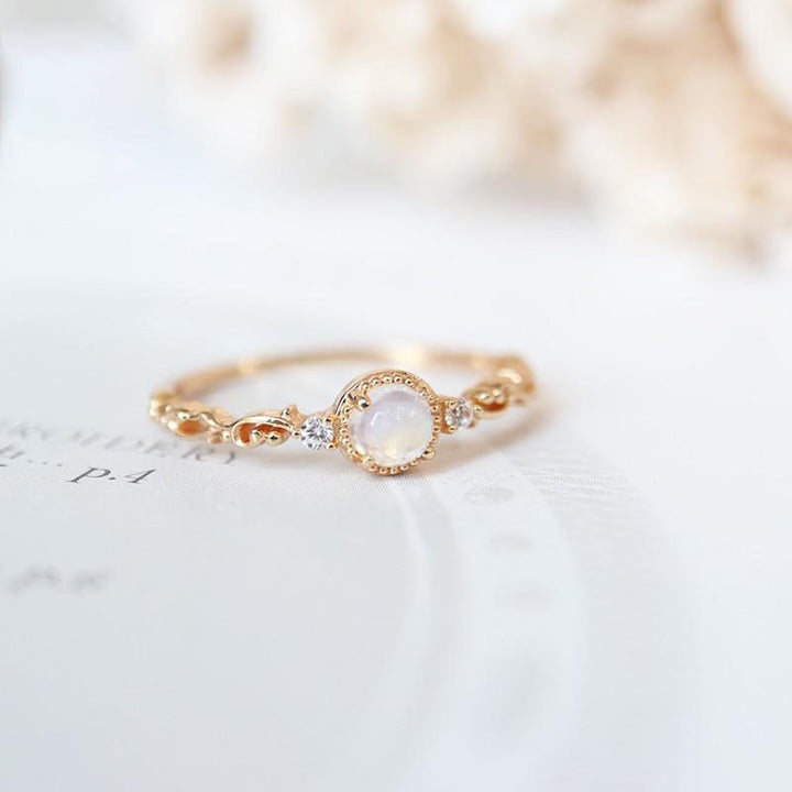 Anello delicato con zircone naturale in pietra di luna Olivenorma