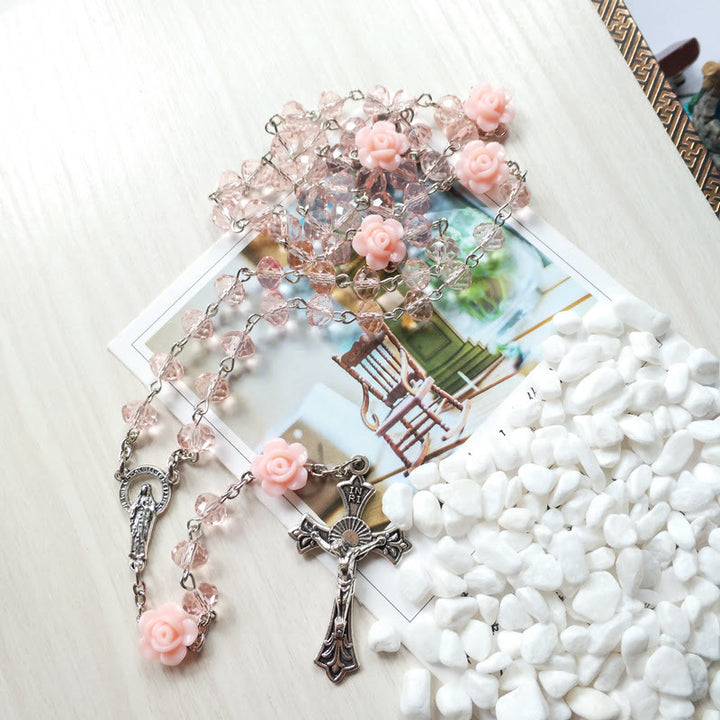 Collana rosario con ciondolo a croce di Gesù in quarzo rosa Olivenorma 