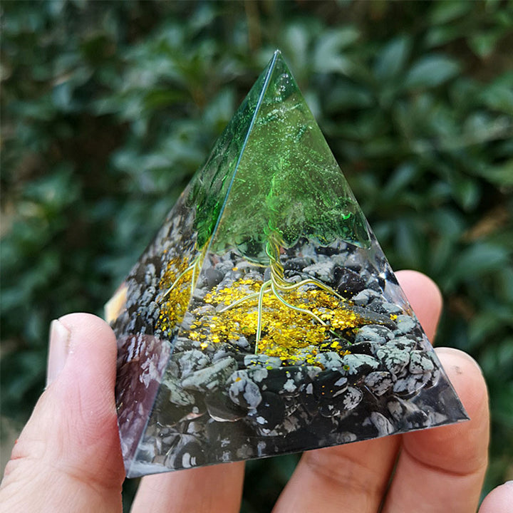 Piramide di orgone in alabastro Olivenorma 