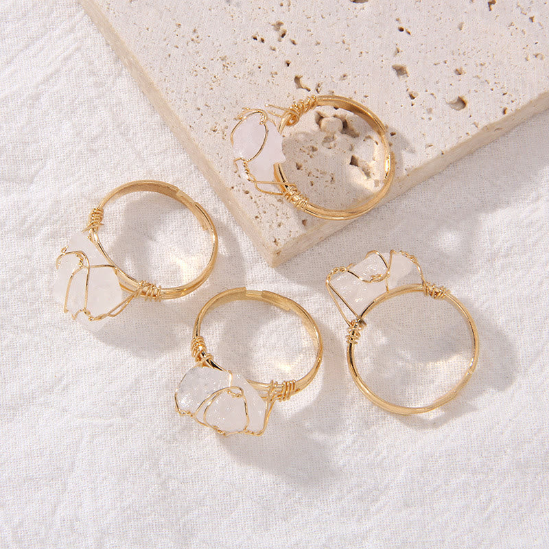 Anello con pietra preziosa naturale irregolare e ruvida Olivenorma