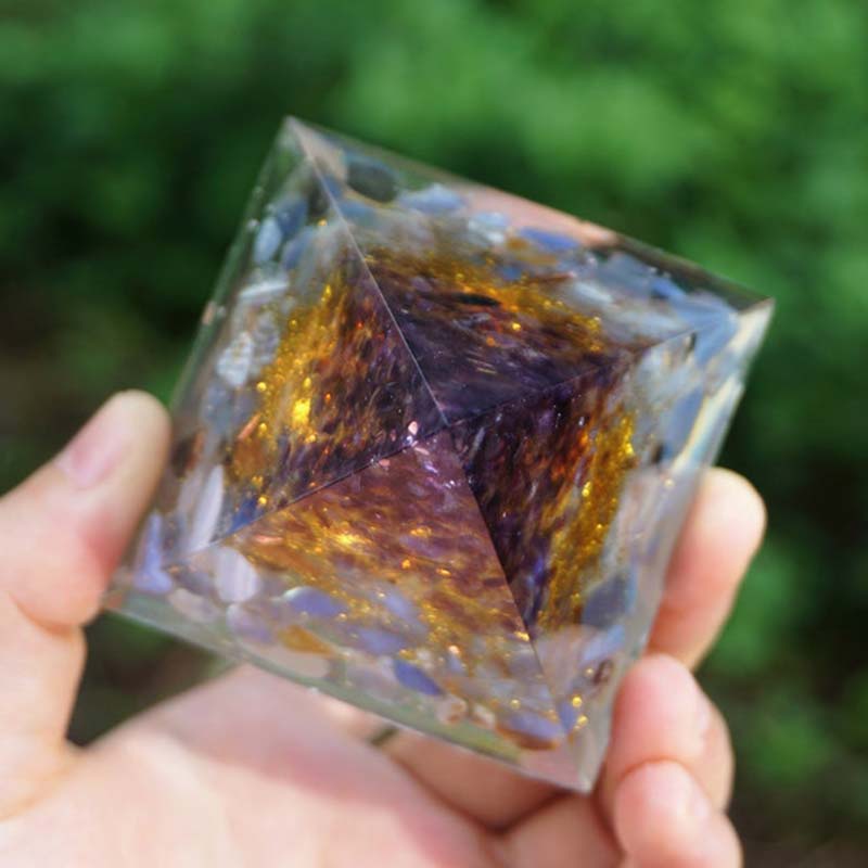 Olivenorma Ametista Pizzo Blu Agata Albero della Vita Piramide Orgonica 