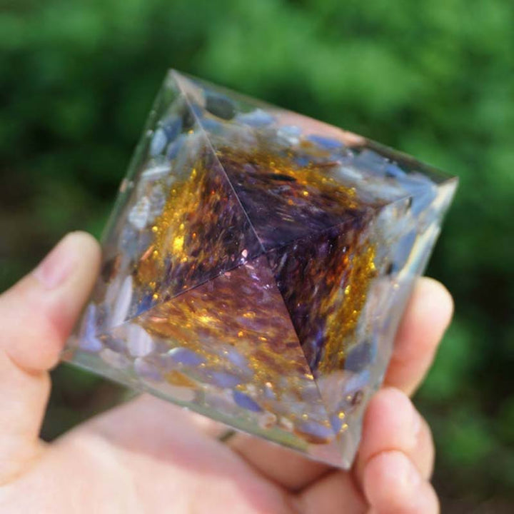 Olivenorma Ametista Pizzo Blu Agata Albero della Vita Piramide Orgonica 