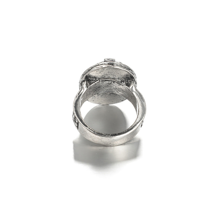Anello con intaglio punk in lapislazzuli 